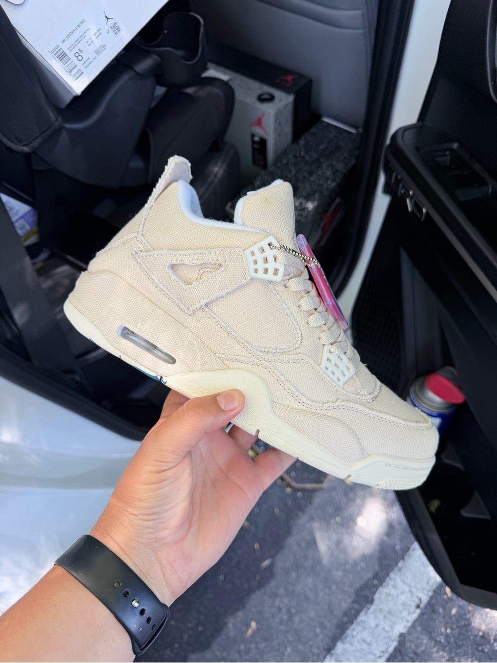Jordan retro 4 tan